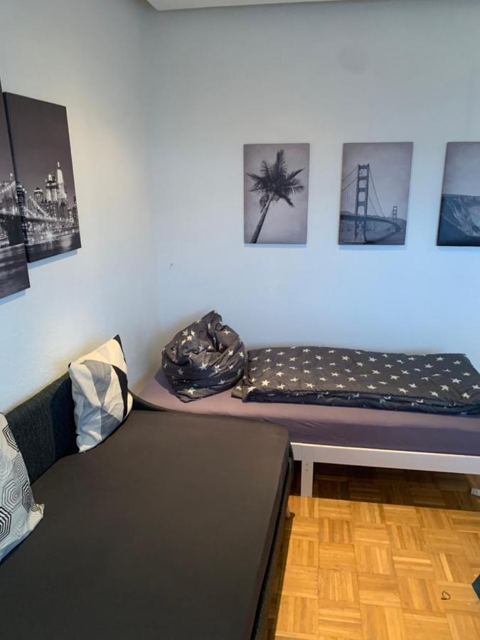 Mainpark Apartment 4 Schlafzimmer Bis Zu 10 Personen Direkt Ueber Aschaffapartment Bei Aschaffenburg Mainaschaff المظهر الخارجي الصورة
