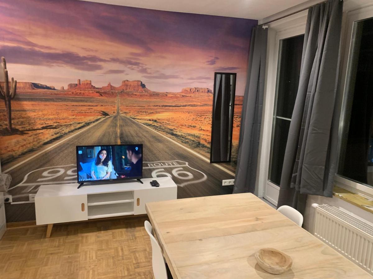 Mainpark Apartment 4 Schlafzimmer Bis Zu 10 Personen Direkt Ueber Aschaffapartment Bei Aschaffenburg Mainaschaff المظهر الخارجي الصورة